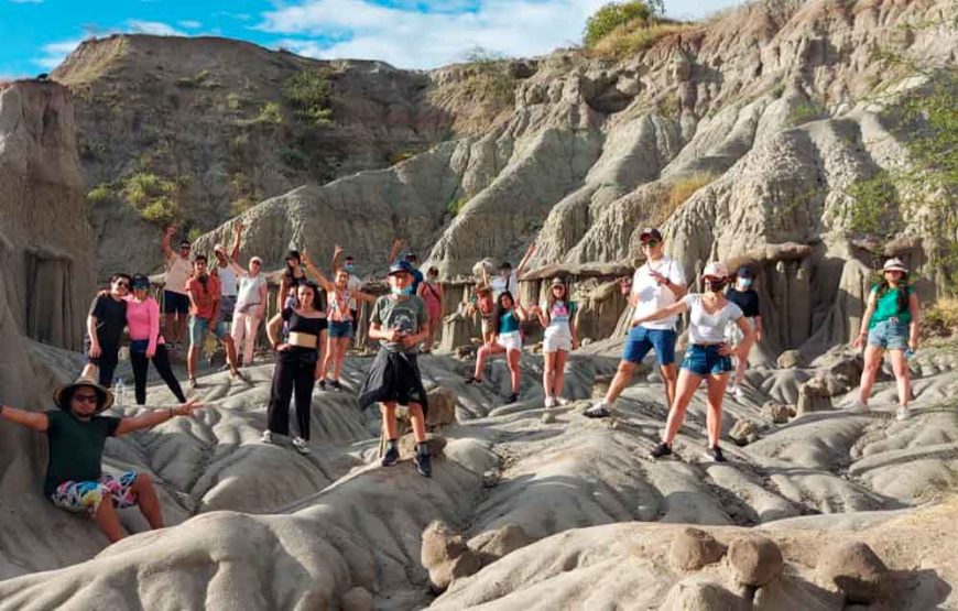 Tour Mano del Gigante y desierto de la Tatacoa