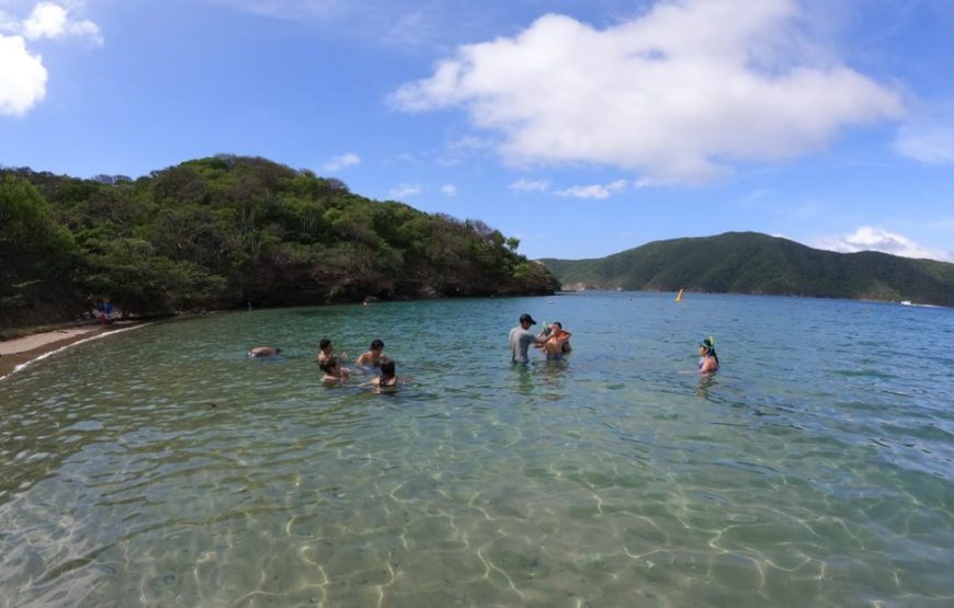 1 día en Parque Tayrona Exclusivo: Escoge tu Aventura en Gairaca y Playas Vírgenes