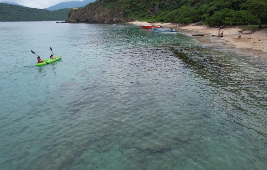 1 día en Parque Tayrona Exclusivo: Escoge tu Aventura en Gairaca y Playas Vírgenes